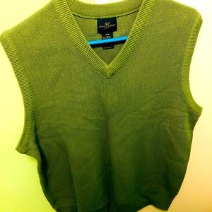 Men’s sweater vest. Size medium